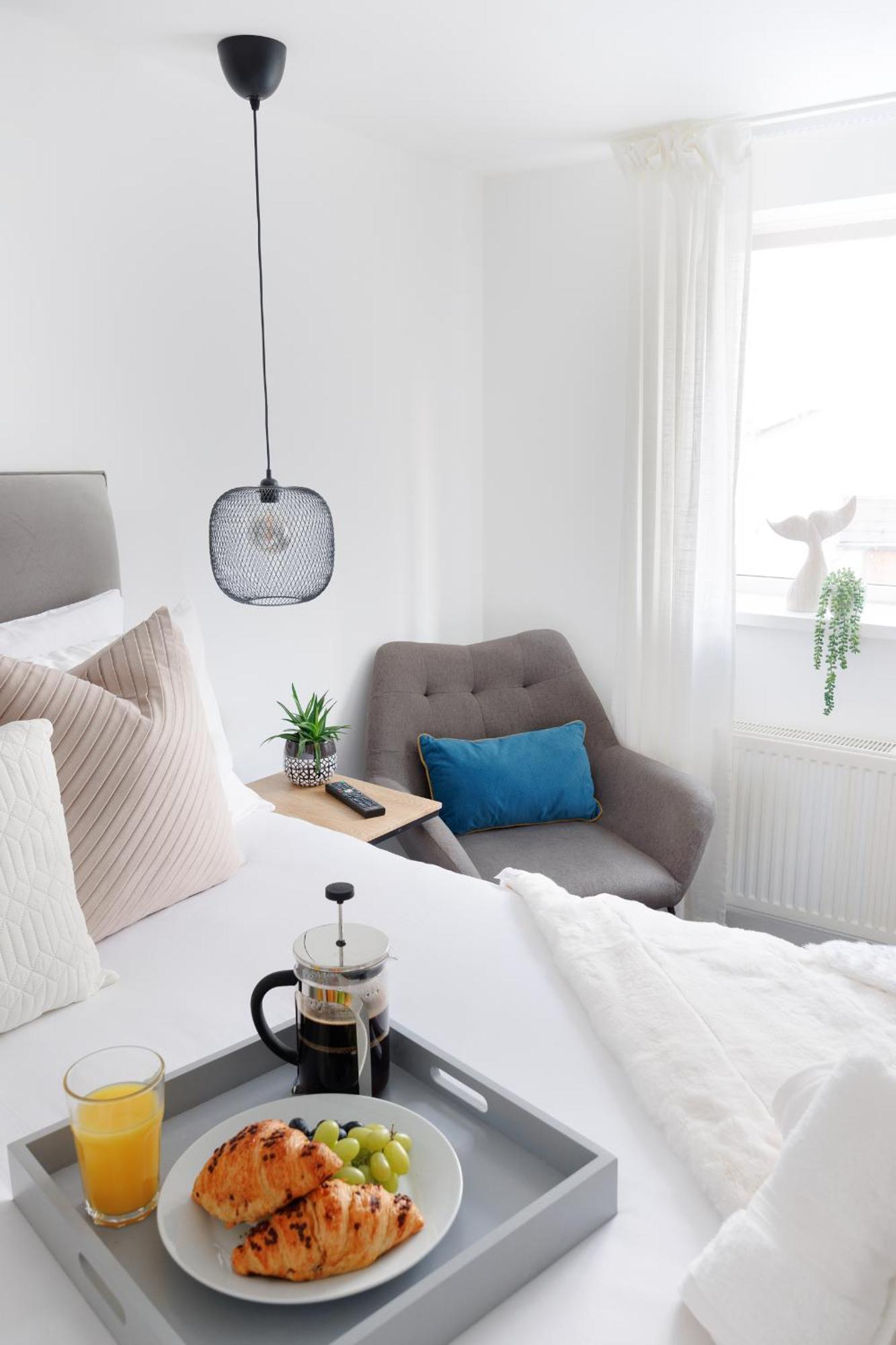 Boujis Central Plymouth Apartment - Sleeps 4 - Habita Property Eksteriør billede